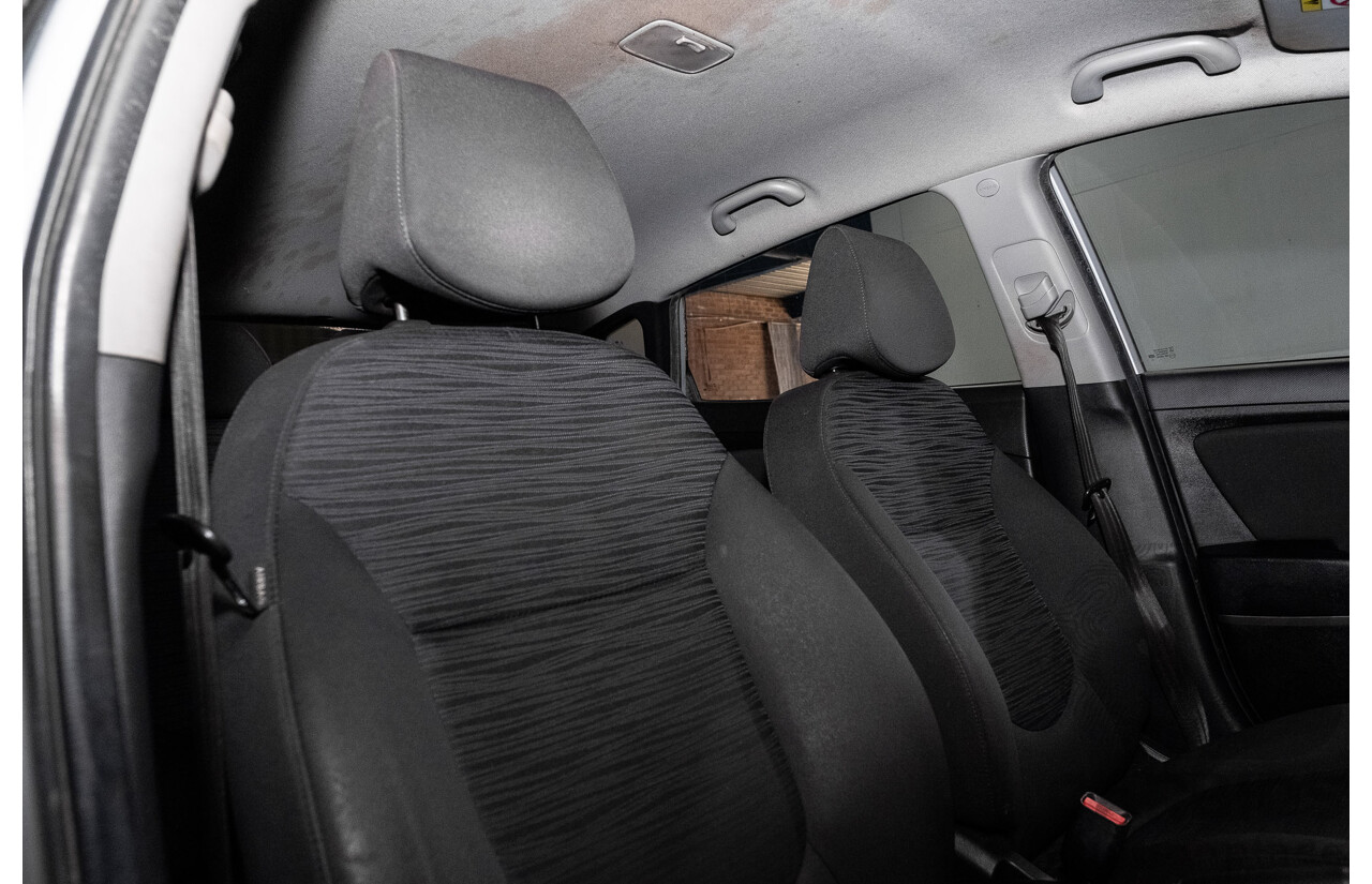 08/2017 Hyundai Accent Sport (FWD) RB6 MY18 5d Hatchback Lake Silver 1.6L