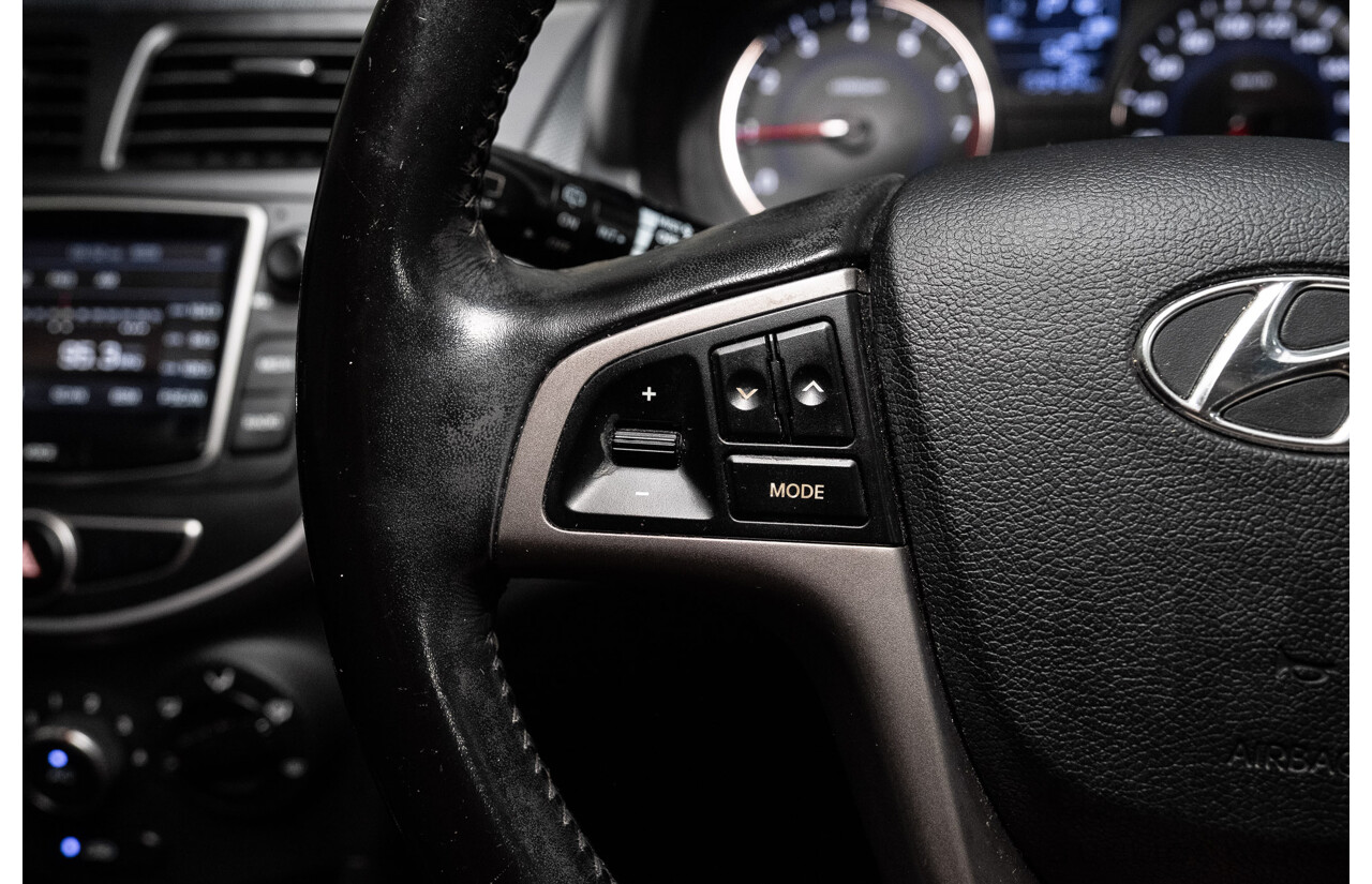 08/2017 Hyundai Accent Sport (FWD) RB6 MY18 5d Hatchback Lake Silver 1.6L