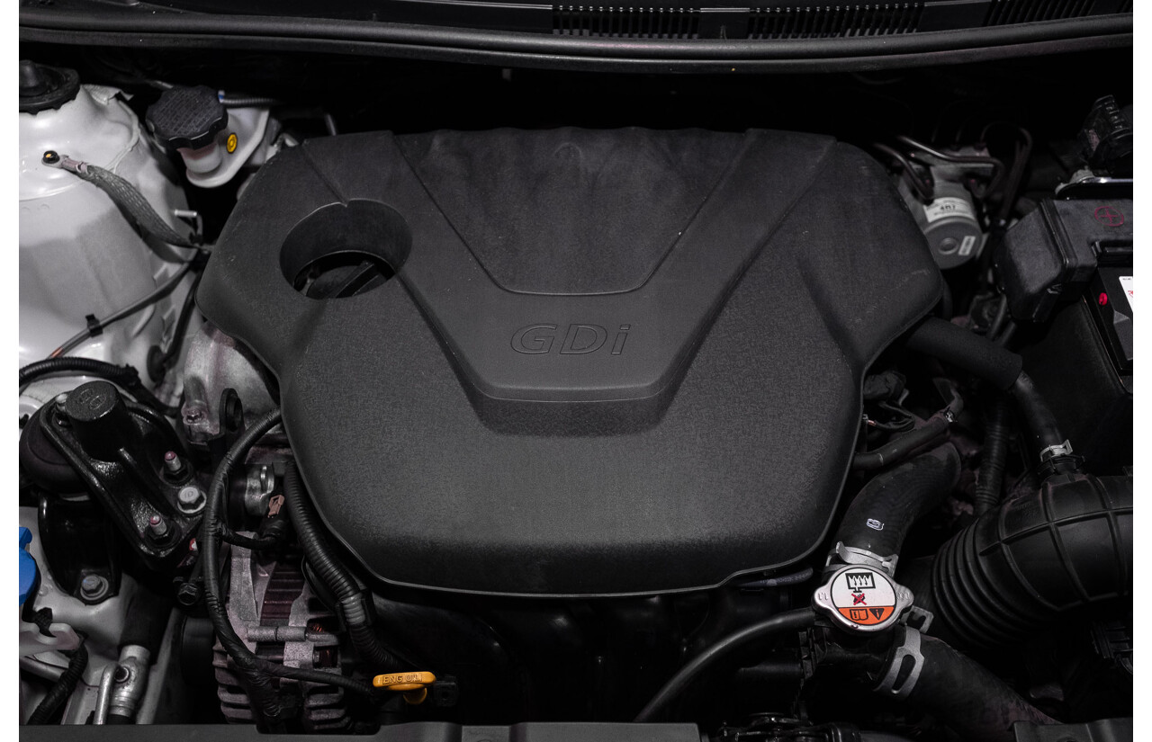 08/2017 Hyundai Accent Sport (FWD) RB6 MY18 5d Hatchback Lake Silver 1.6L