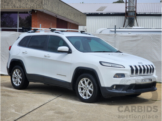 7/2014 Jeep Cherokee Longitude (4x4) KL 4d Wagon White 3.2L