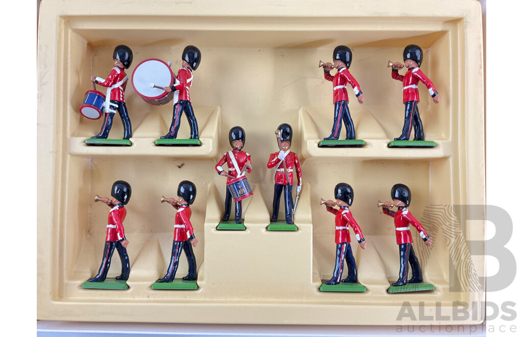 Vintage Boxed Britains Cast Lead Queen Elizabeth II and Life Guard Trumpeter on Horse Back with Scots Guards Drums and Bugles, Made in England - 1:32 Scale
