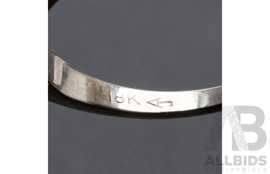 18ct White Gold Vintage Ring Mount, Missing Gemstone, Size N, 2.41 Grams