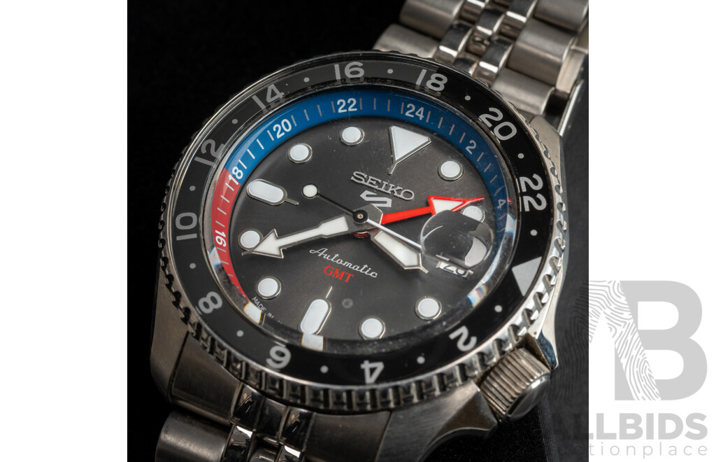 Seiko Automatic GMT 4R34-00F0 Mens Watch