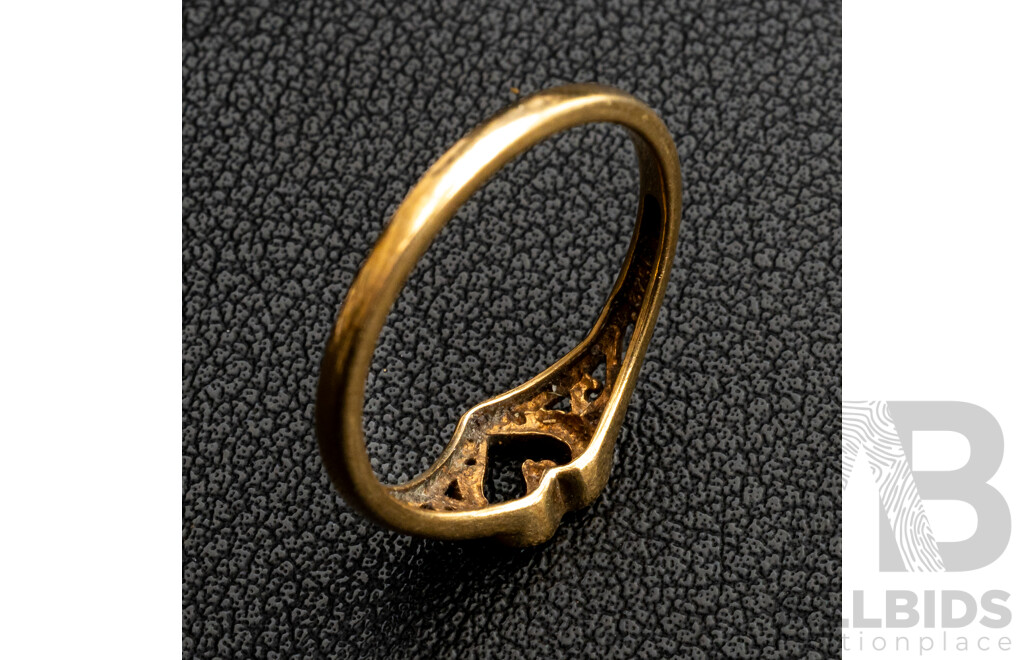 9ct Diamond Set Heart Shaped Ring, Size O, 1.77 Grams