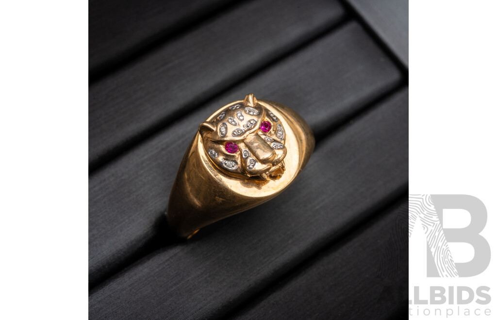 9ct Diamond & Ruby Set Jaguar Head Ring, TDW 0.02ct, Size S1/2, 4.73 Grams