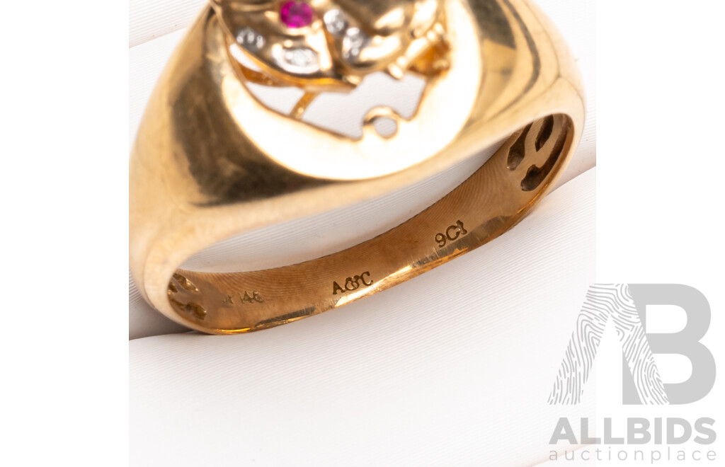 9ct Diamond & Ruby Set Jaguar Head Ring, TDW 0.02ct, Size S1/2, 4.73 Grams