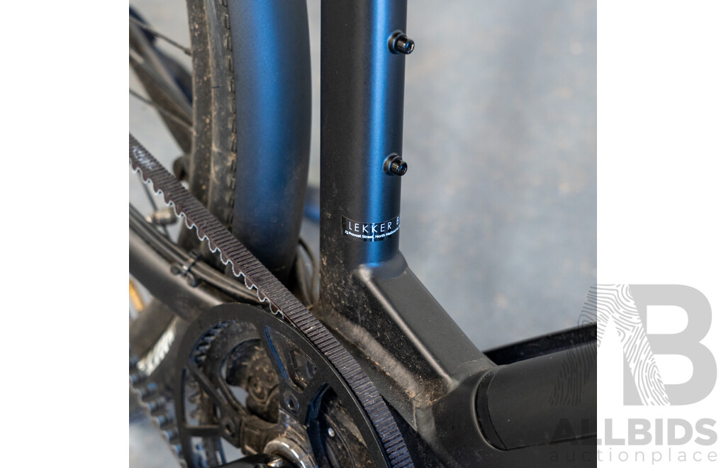 Lekker Amsterdam Single Speed Electric Bike