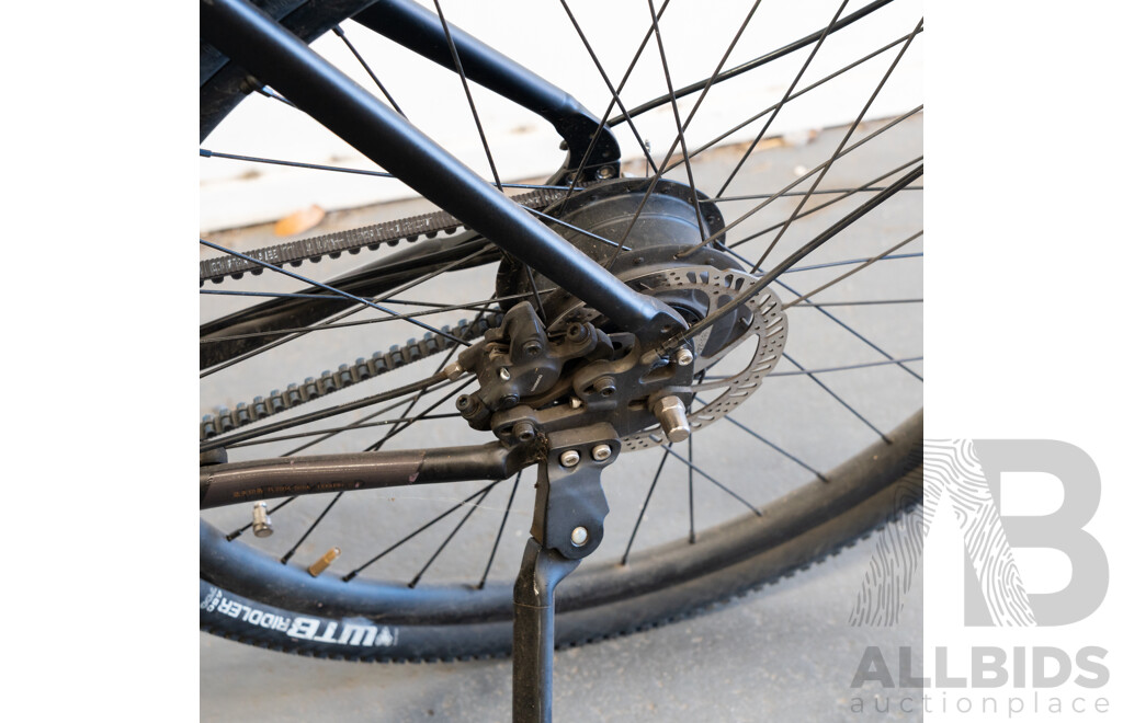 Lekker Amsterdam Single Speed Electric Bike