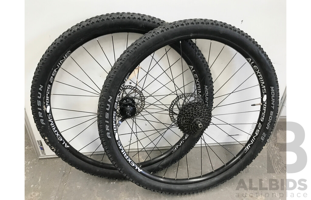 Pair of Arisun Mount Bona 29 Inch Tyre with Wheels