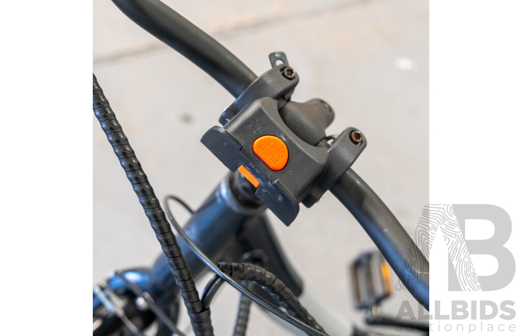 VelectriX Urban 7 Speed Electric Bike