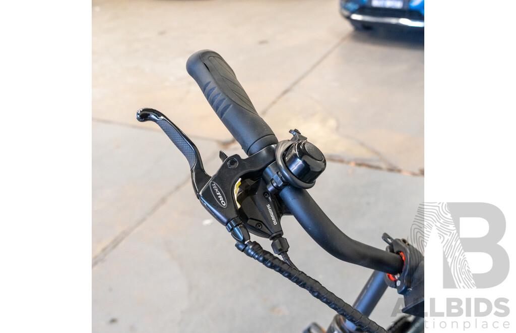 VelectriX Urban 7 Speed Electric Bike