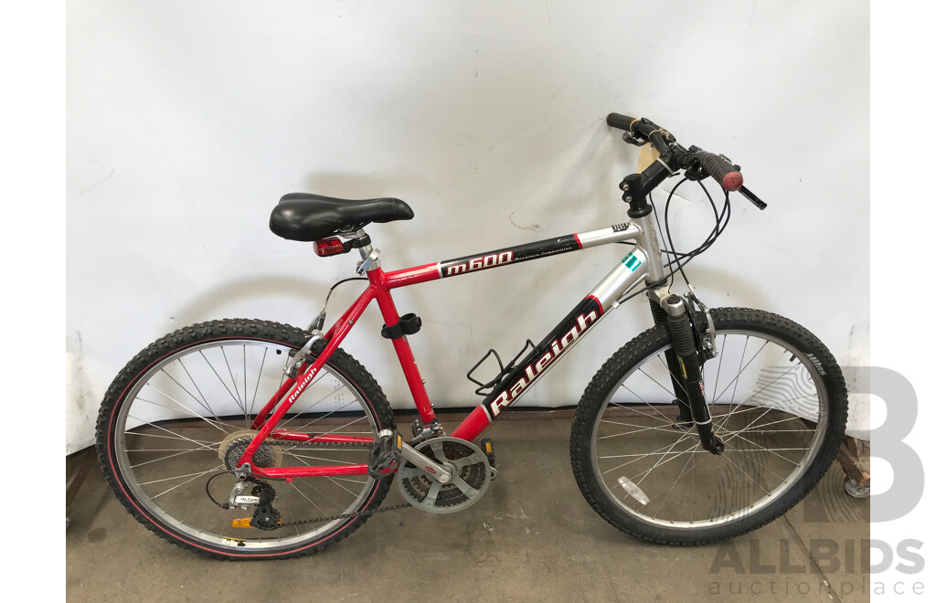 Raleigh M600 21 Speed Mountain Bike