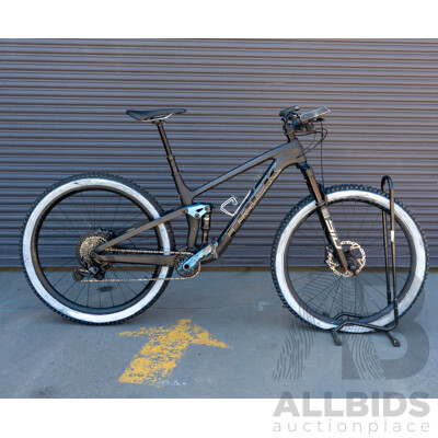 Trek Top Fuel 24 Speed Mountain Bike