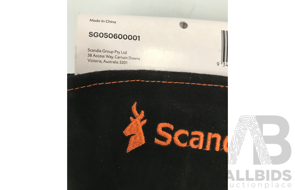 Scandia Fireplace Gloves - Lot of 4