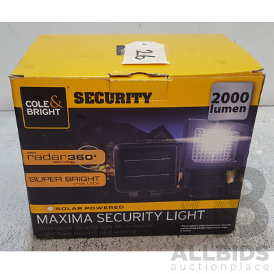 Cole&Bright Security 2000 Lumen Solar Powered Maxima Security Light