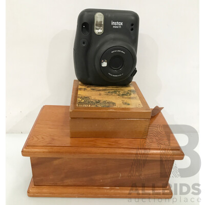 Fujifilm Instax Mini 11 Camera with Jewellery Boxes