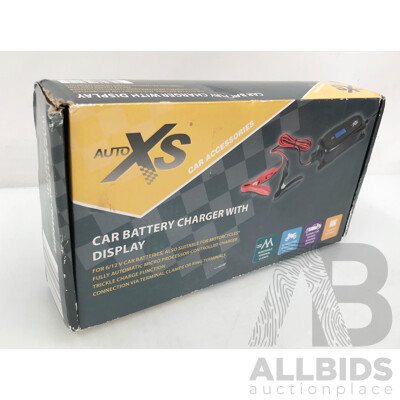 Auto XS Car Battery Charger with Display - Brand New