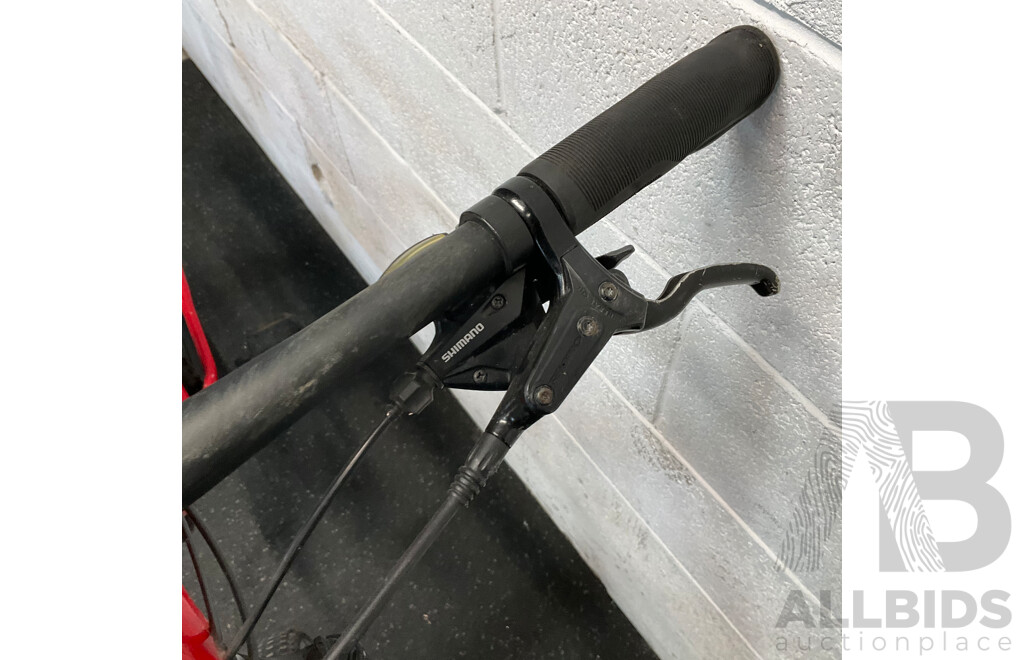 TREK Marlin 5 Mountain Bike 15.5 Inch Red Bike