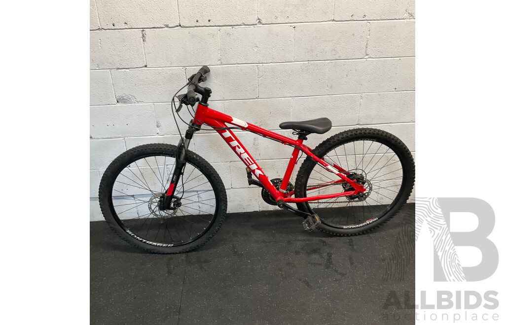 TREK Marlin 5 Mountain Bike 15.5 Inch Red Bike