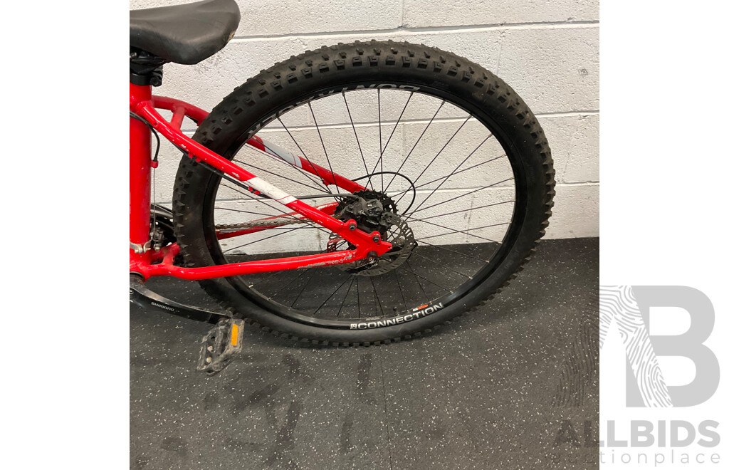 TREK Marlin 5 Mountain Bike 15.5 Inch Red Bike