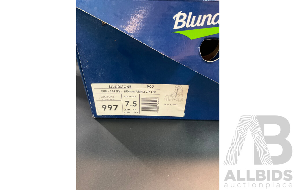 BLUNDSTONE Safety Boots and Pants - Lot of 3