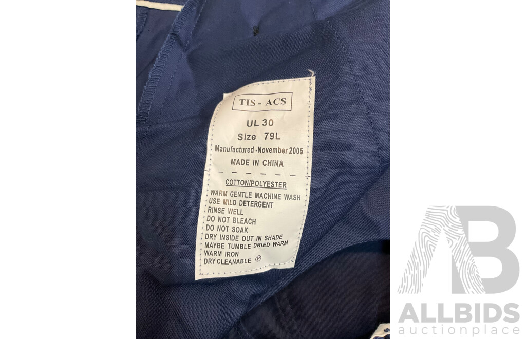 BLUNDSTONE Safety Boots and Pants - Lot of 3