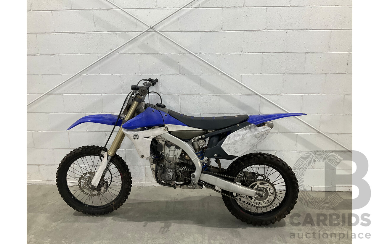 2012 Yamaha YZ450 Dirt Bike