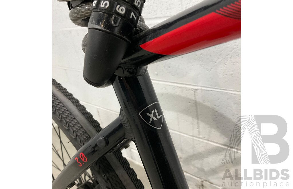 SPECIALIZED Sirrus Bike - Size XL