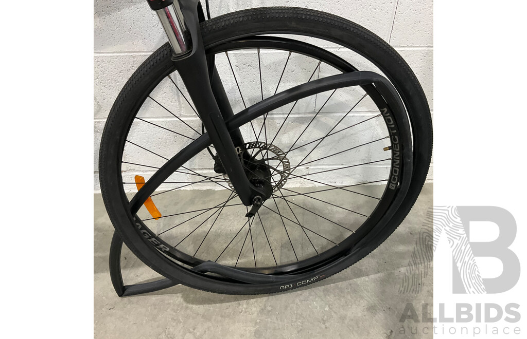 TREK Dual Sport Road Bike - Size L - Silver