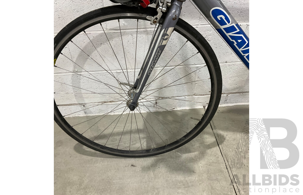 Giant OCR2 Road Bike - Blue/Silver