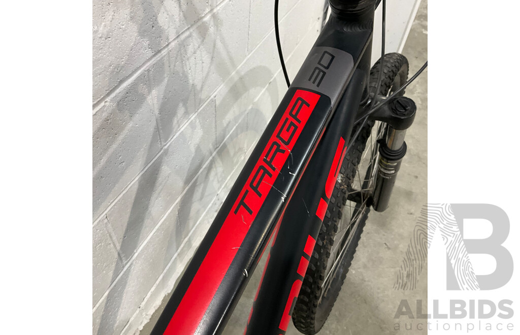 Radius Targa 30 Mountain Bike - Size L - Red