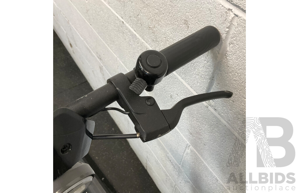 NIU Kick Scooter KQi3 Sport