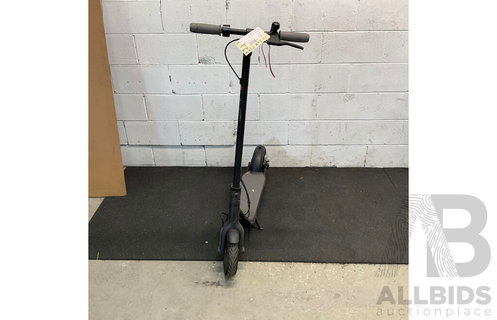 Ninebot Kick Scooter F25