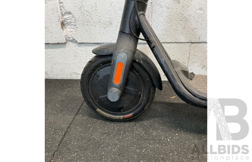 Ninebot Kick Scooter F25