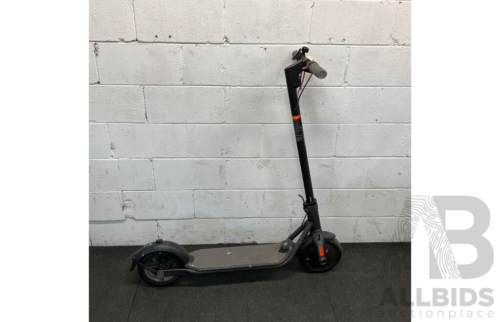 Ninebot Kick Scooter F25