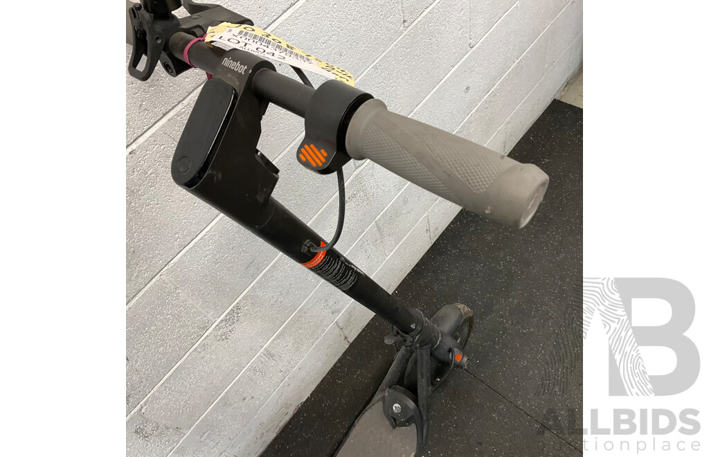 Ninebot Kick Scooter F25