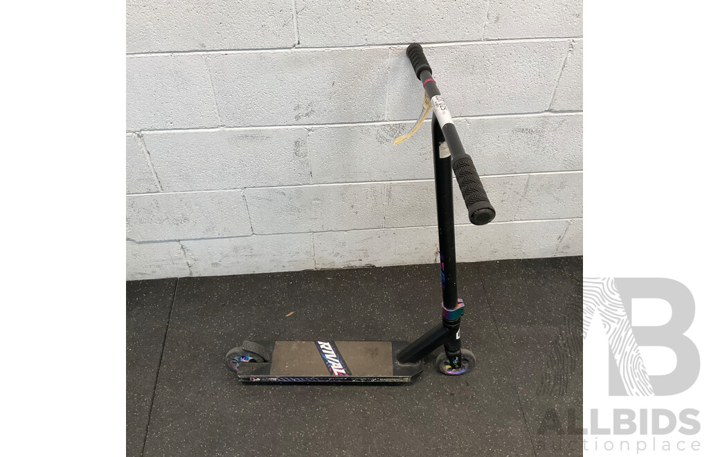 RIVAL Pro-Series Scooter