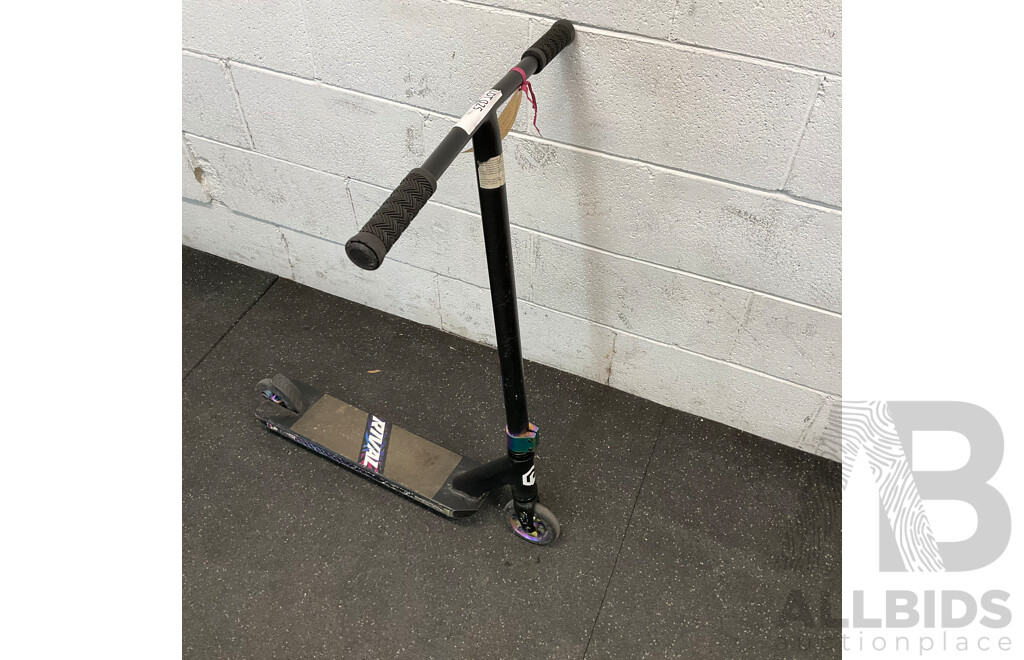 RIVAL Pro-Series Scooter