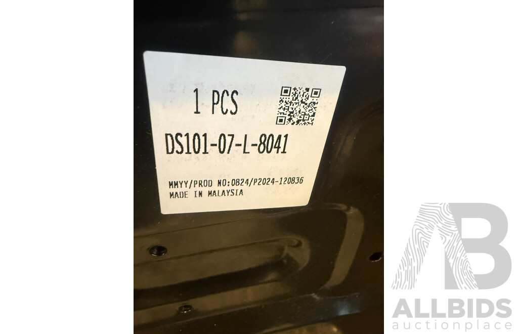 Car Door (Passenger) to Suit Datsun 1200 Ute (DS101-07-L) + Cross Brace (TR409I24ACG)