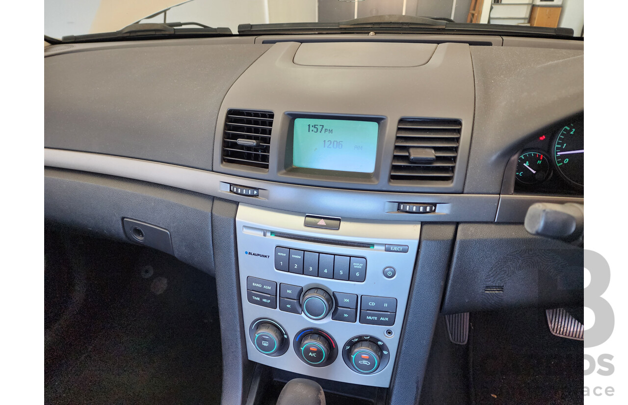 5/2010 Holden Commodore International VE MY10 4d Sedan Gold 3.0L