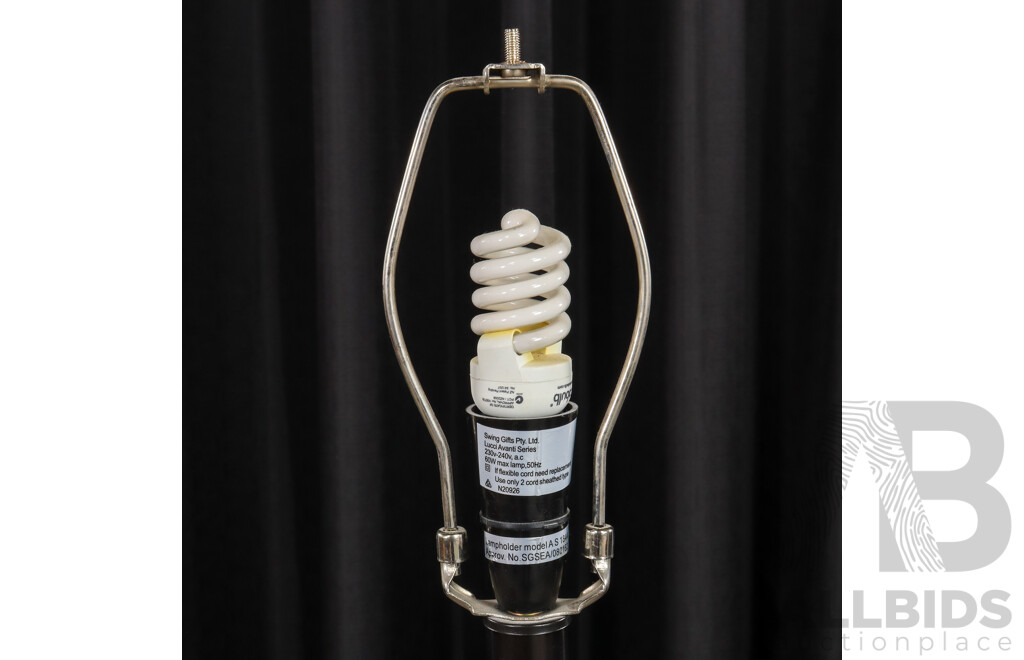 Frencg Style Metal Floor Lamp with Fabric Shade