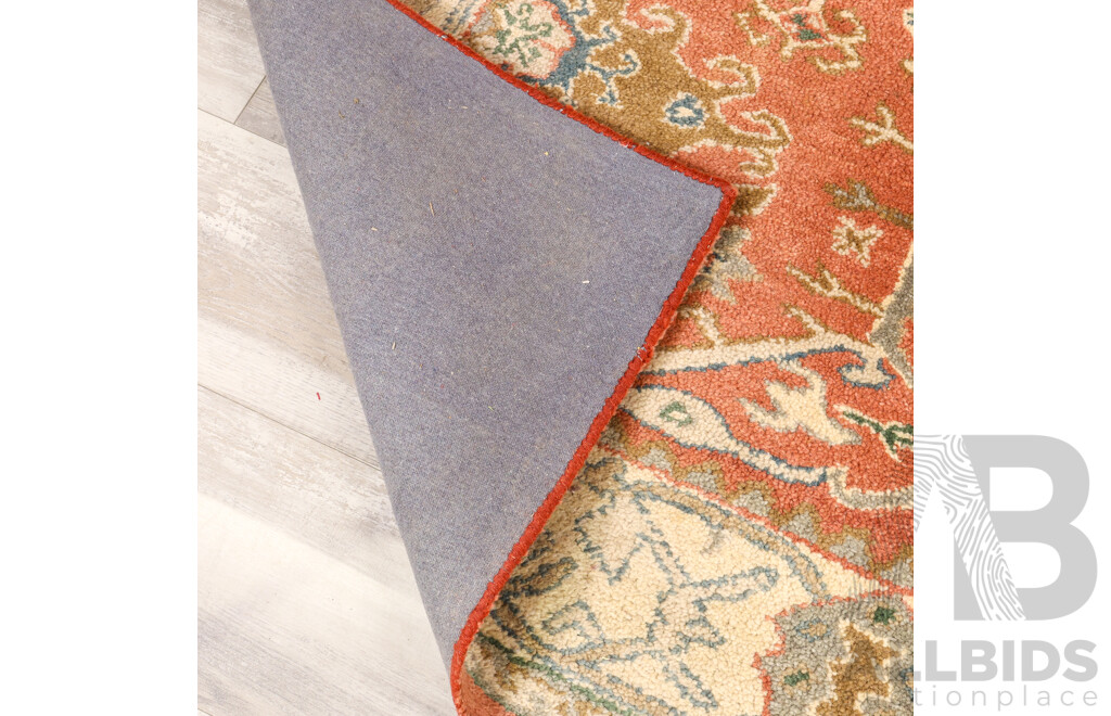 Hand Tuffed Pure Wool Rug with Traditional Design