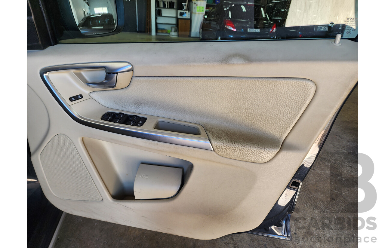 12/2009 Volvo Xc60 3.2 DZ MY10 4d Wagon Grey 3.2L