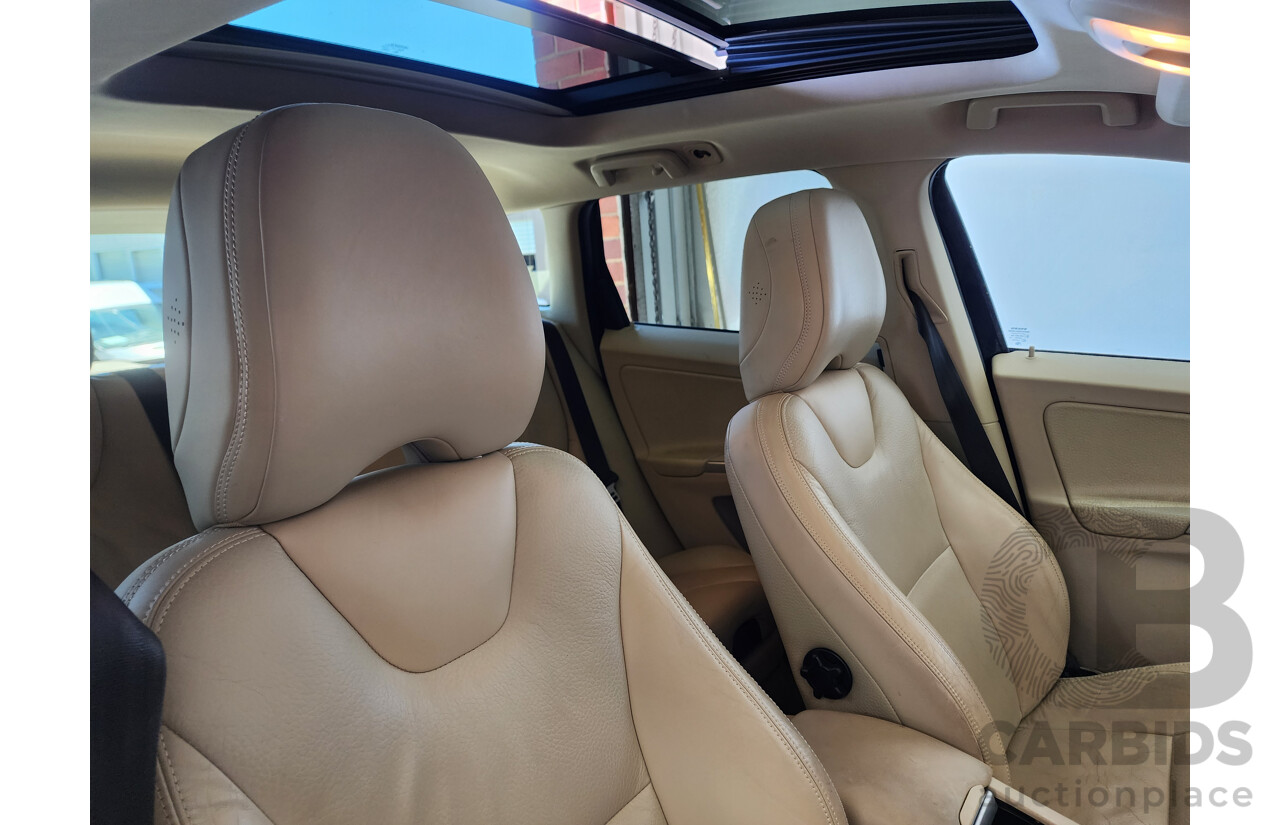 12/2009 Volvo Xc60 3.2 DZ MY10 4d Wagon Grey 3.2L