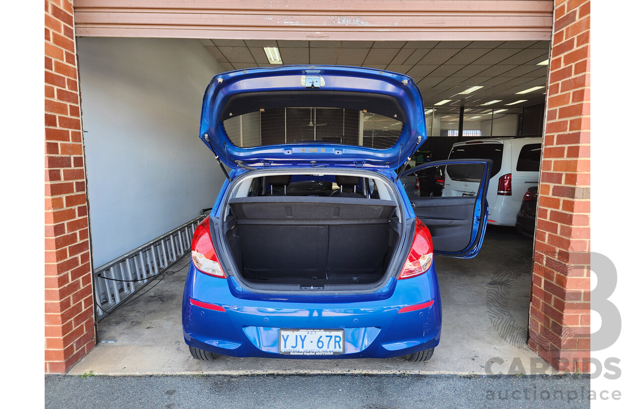 8/2014 Hyundai i20 Active PB MY14 3d Hatchback Blue 1.4L
