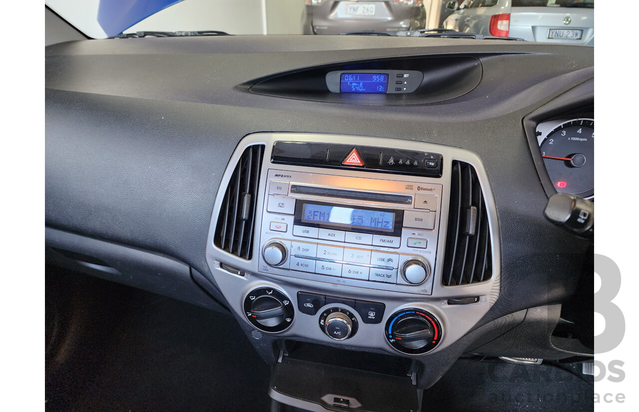 8/2014 Hyundai i20 Active PB MY14 3d Hatchback Blue 1.4L
