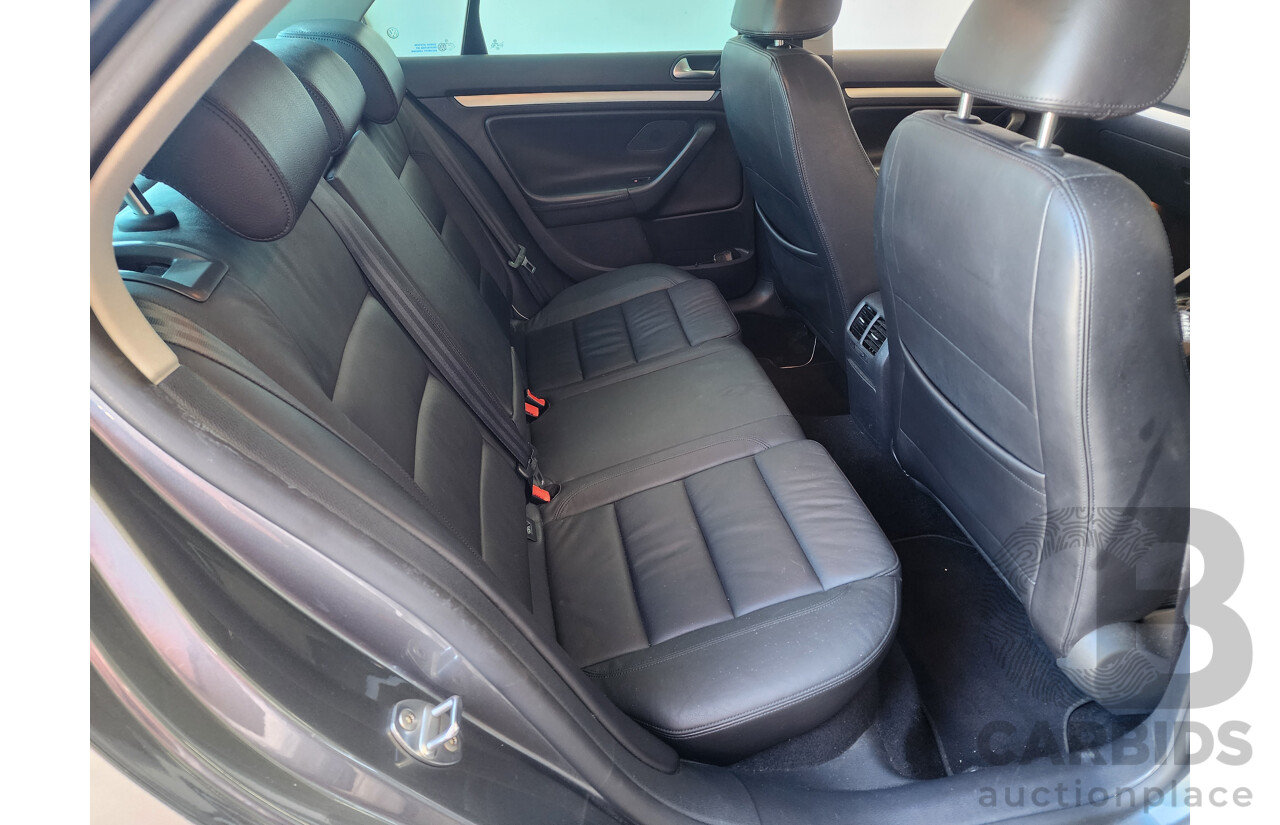 9/2010 Volkswagen Jetta 125 TDI Highline 1KM MY10 4d Sedan Grey 2.0L