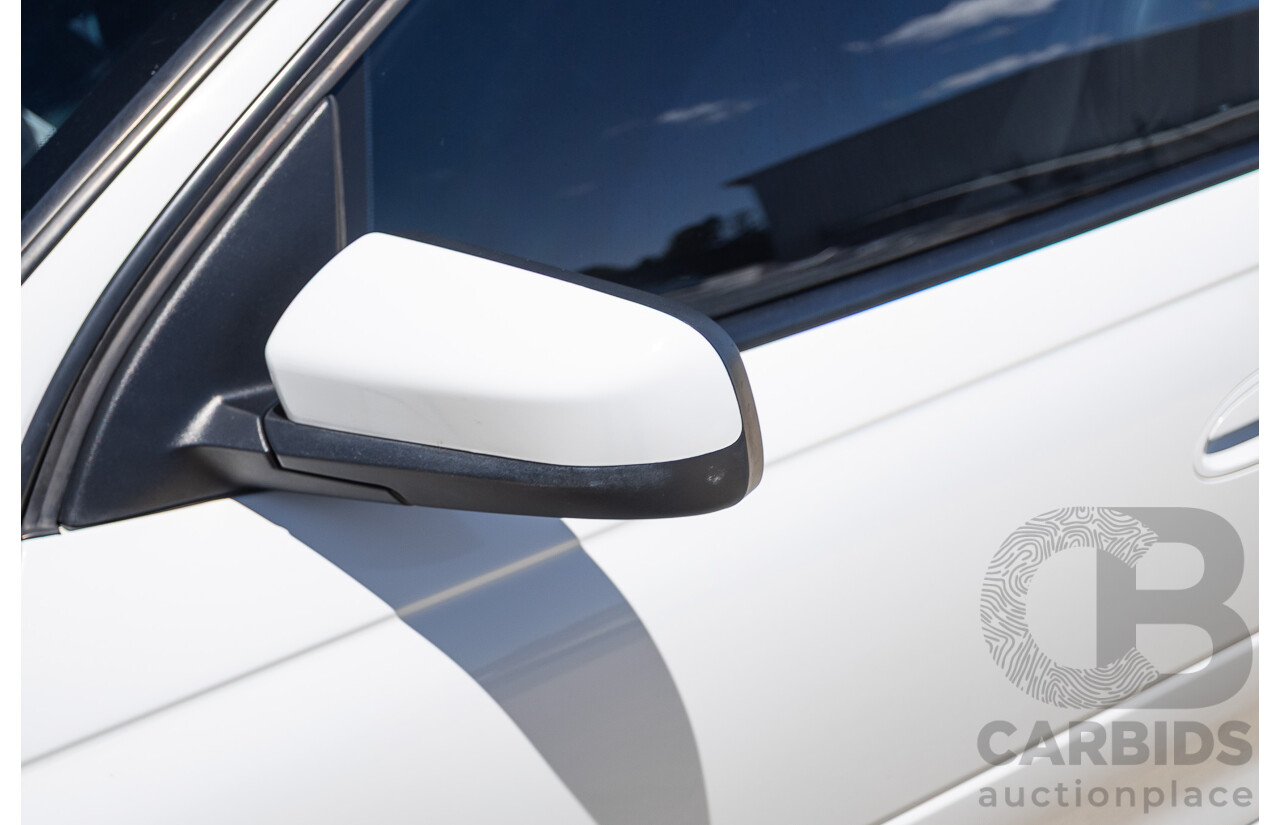 8/2005 Holden Commodore SS VZ Utility Heron White 5.7L V8