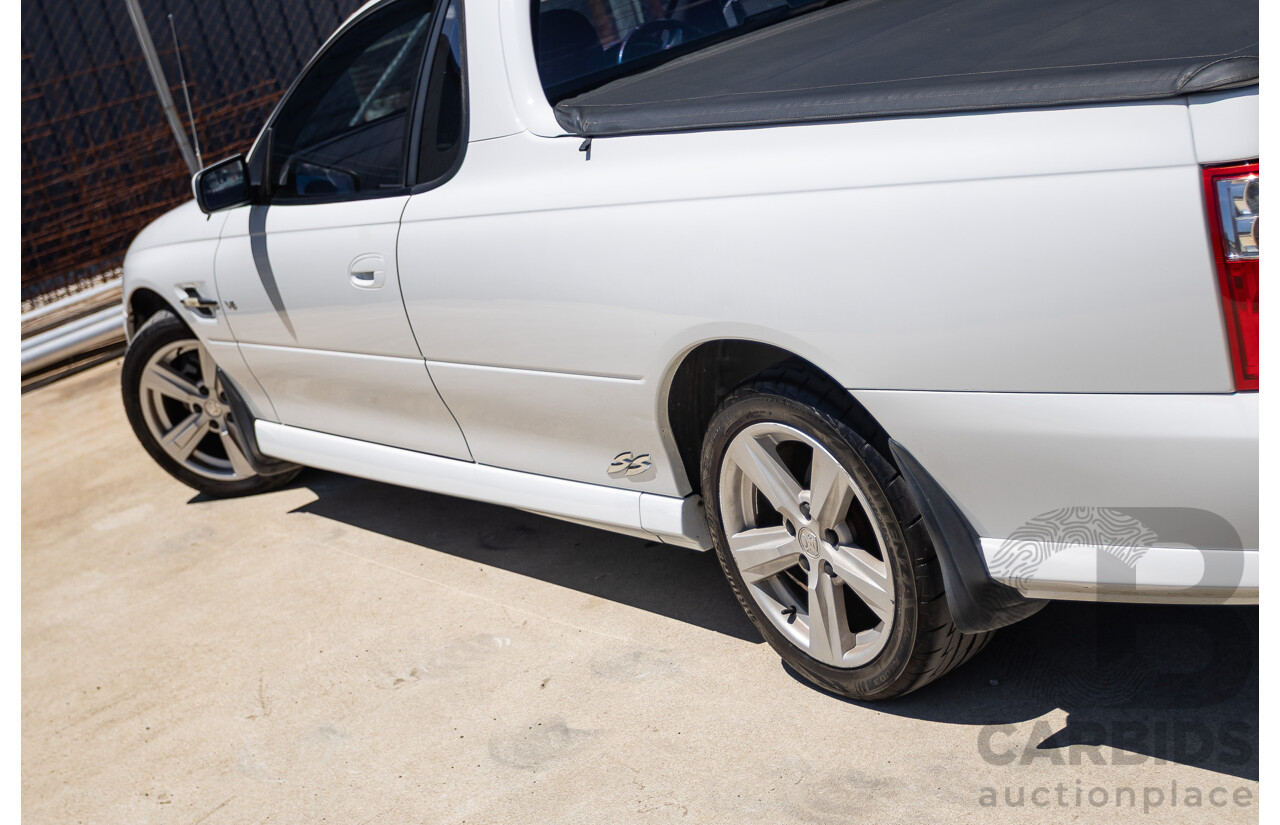 8/2005 Holden Commodore SS VZ Utility Heron White 5.7L V8