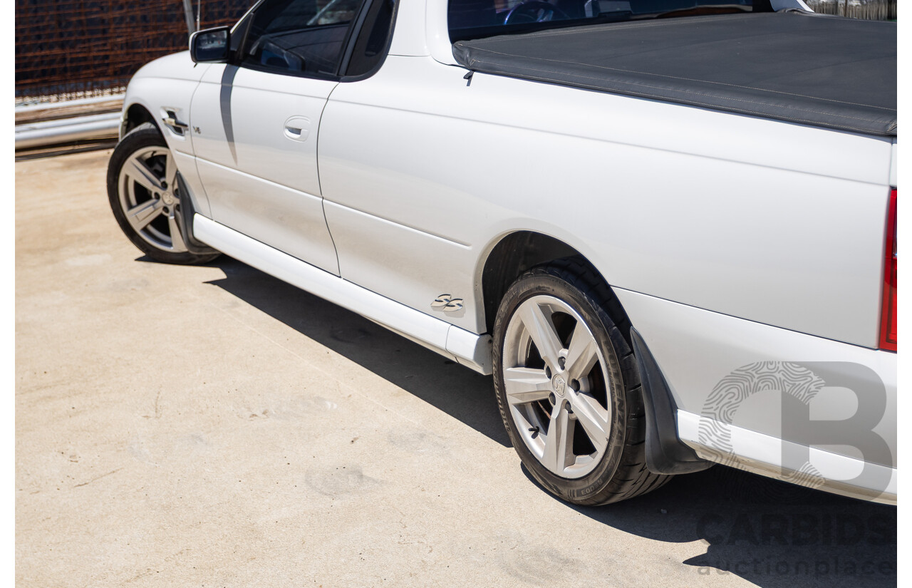 8/2005 Holden Commodore SS VZ Utility Heron White 5.7L V8